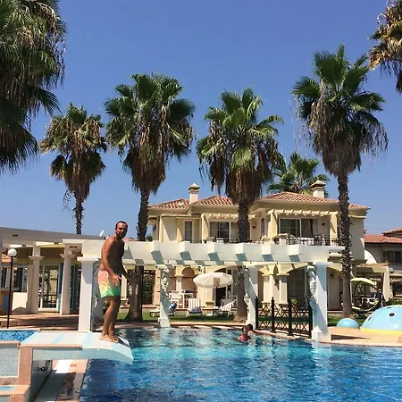 Villamare فتحية