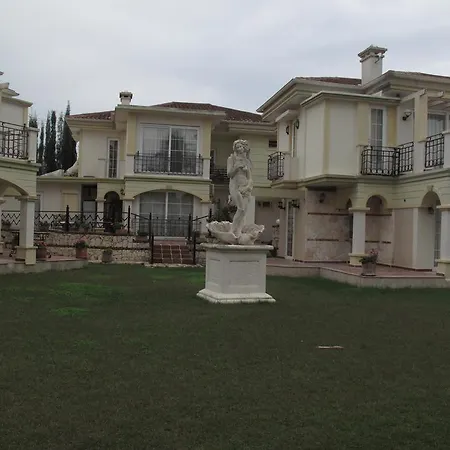 Villamare Villa *
